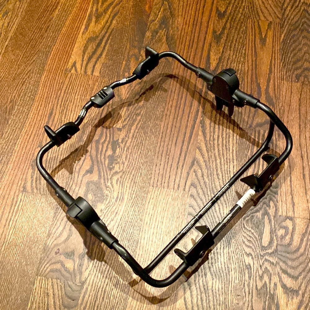 UPPAbaby VISTA Car Seat Adapter For Graco SnugRide (Classic Fit Only)